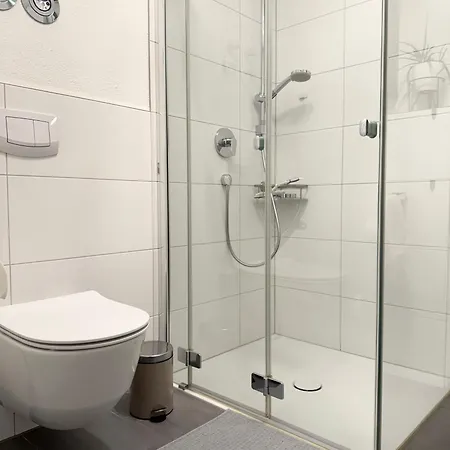 Vollausgestattetes Gehobenes *